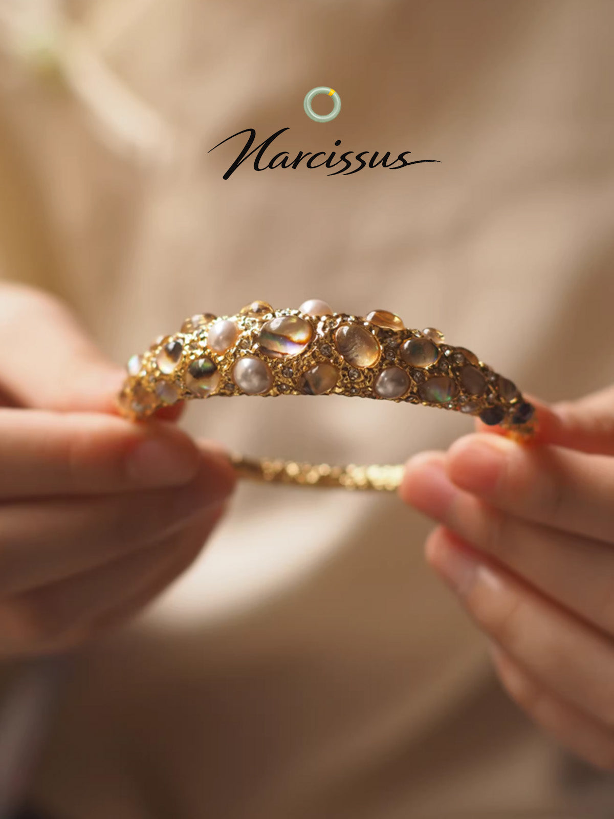 Pearl & Shell New-Chinese Cuff Bracelet