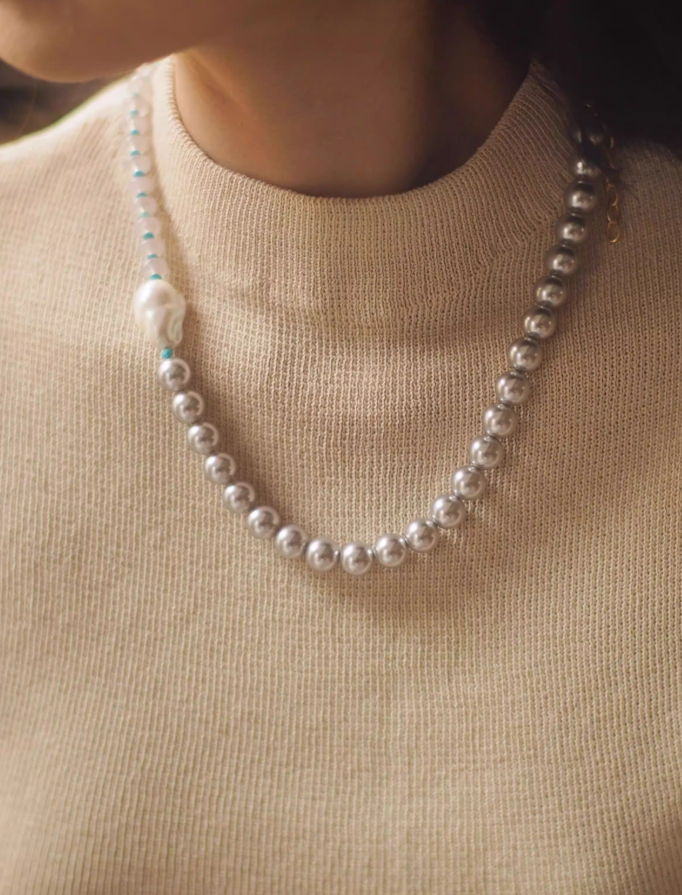 Grey Pearl Beaded Vintage Necklace